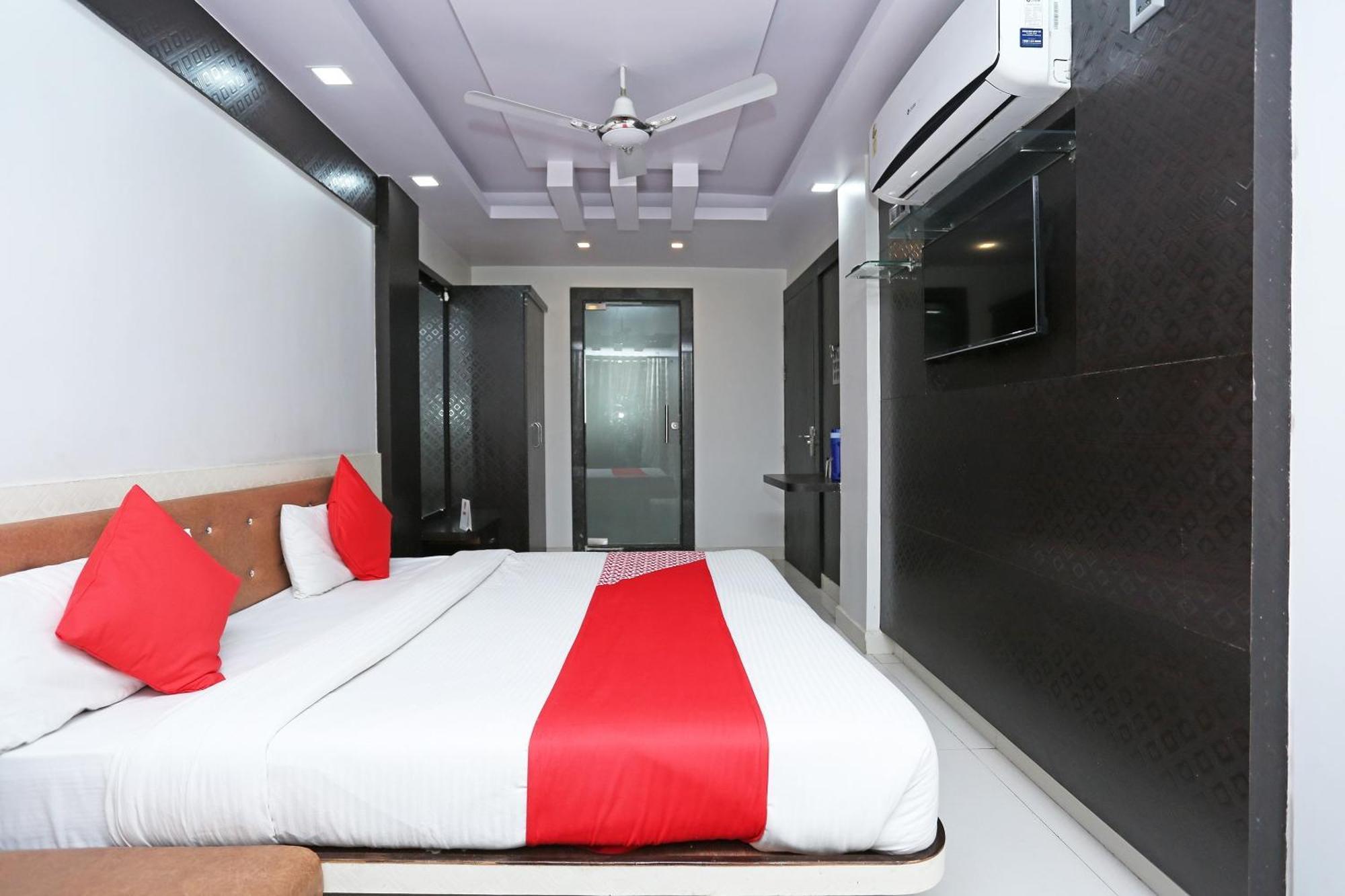 Collection O 3995 Hotel Shree Kishan Palace Bhopal Exterior photo